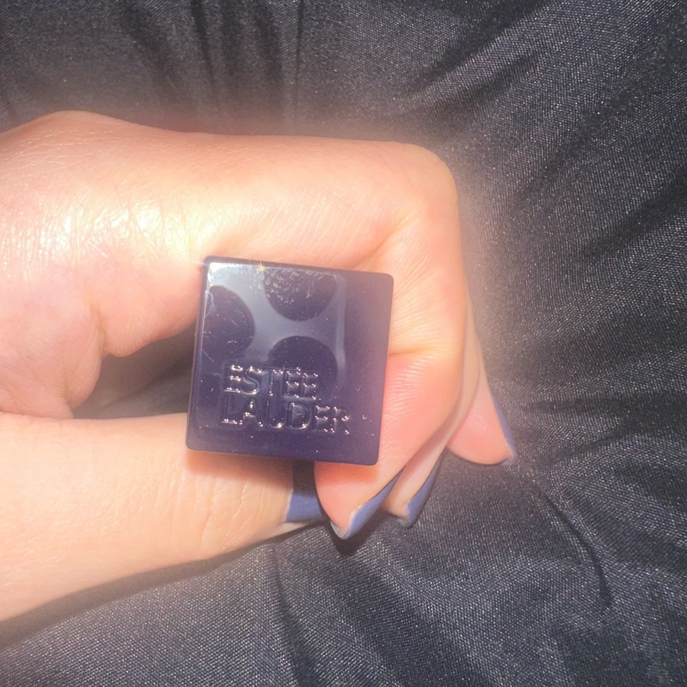 Estée Lauder Pure Color Envy Lipstick – 450 Insolent Plum